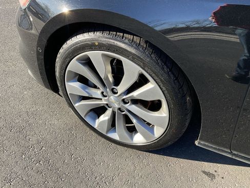 Used 2017 Chevrolet Malibu Premier w/ Premier Sun and Wheel Package image 9