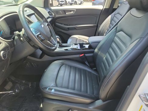 Used 2016 Ford Edge SEL w/ Equipment Group 201A FWD image 19