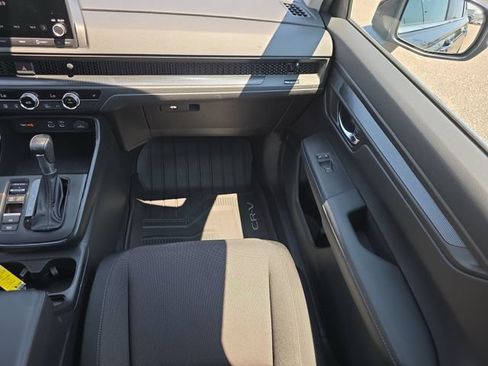 Certified 2025 Honda CR-V EX image 16