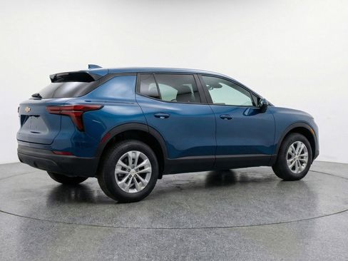 Used 2025 Chevrolet Equinox LT FWD image 9