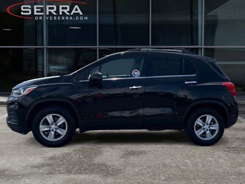 Used 2019 Chevrolet Trax LT w/ Driver Confidence Package AWD/4WD image 2