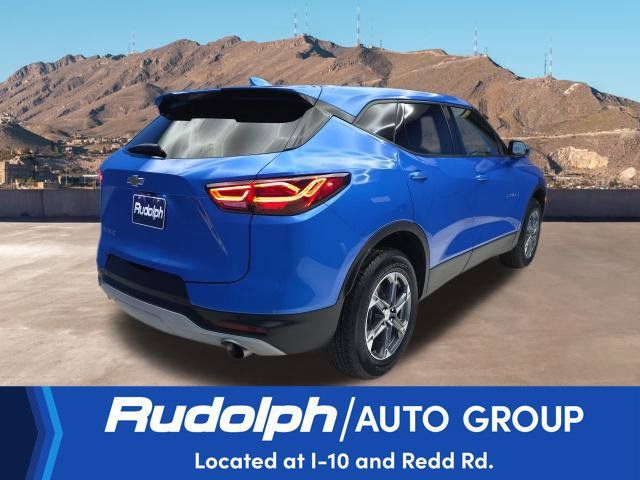 Used 2026 Chevrolet Blazer LT FWD image 5