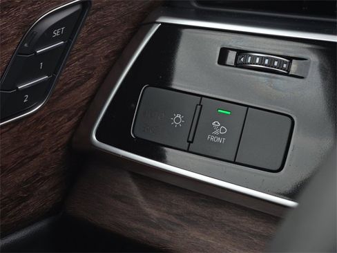 Used 2025 Audi Q7 3.0T Premium Plus image 27