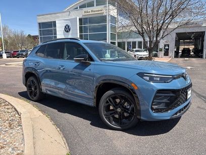 New 2026 Volkswagen Tiguan SE R-Line
