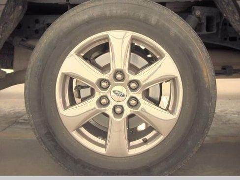 Used 2018 Ford F150 XLT w/ Equipment Group 302A Luxury image 11