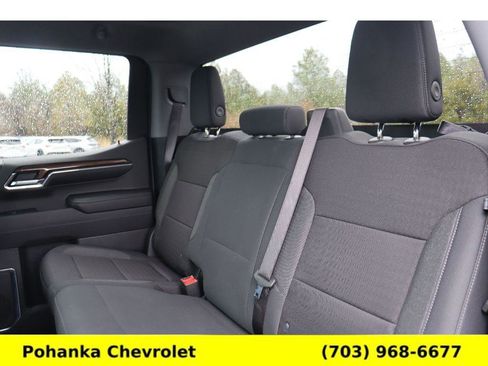 Used 2024 Chevrolet Silverado 1500 LT image 24