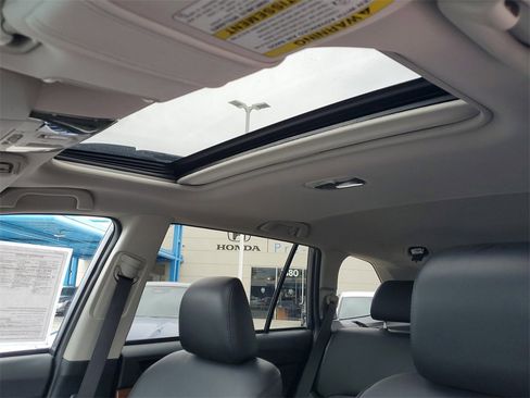 Used 2013 Subaru Outback 3.6R Limited image 32