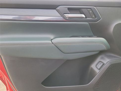 New 2026 GMC Terrain AT4 AWD/4WD image 21