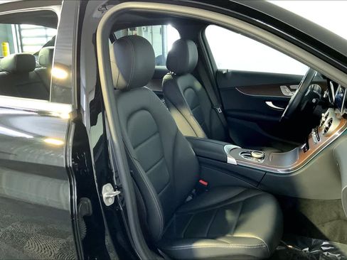 Used 2021 Mercedes-Benz C 300 4MATIC Sedan image 8