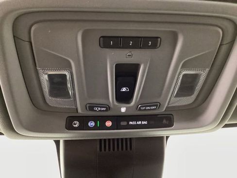 Used 2022 Chevrolet Silverado 1500 LT Trail Boss w/ LT Trail Boss Premium Package image 30