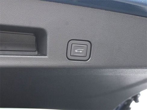 New 2026 Chevrolet Traverse High Country w/ LPO, Floor Liner Package image 37