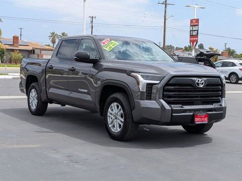 Used 2023 Toyota Tundra SR5 w/ SR5 Convenience Package RWD image 3