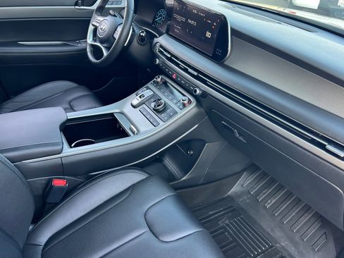 Used 2024 Hyundai Palisade SEL image 17