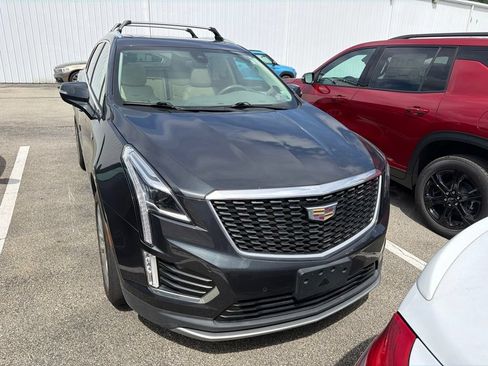 Used 2021 Cadillac XT5 Premium Luxury w/ LPO, Premium Carpet Package AWD/4WD image 7