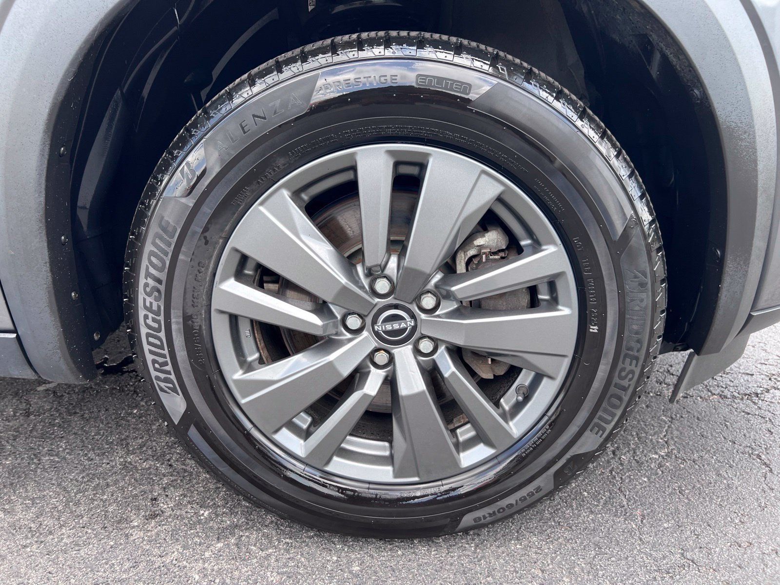 Used 2022 Nissan Pathfinder SV AWD/4WD image 24