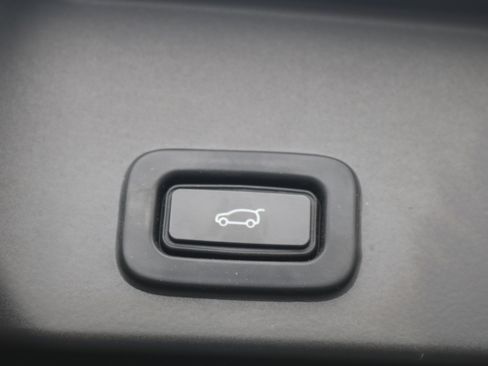 Used 2020 Land Rover Range Rover Evoque S image 38