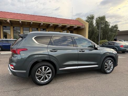 Used 2019 Hyundai Santa Fe FWD image 11