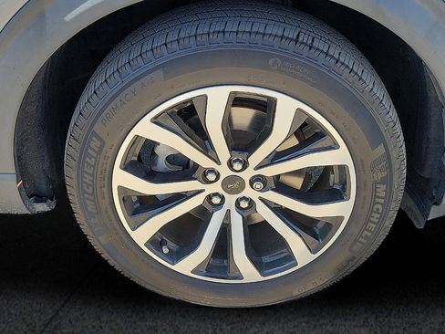 Used 2022 Ford Explorer ST AWD/4WD image 7