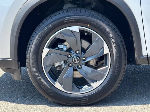 Certified 2024 Nissan Rogue SV AWD/4WD image 35