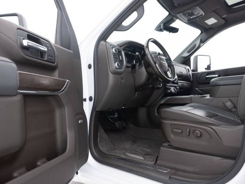 Used 2020 GMC Sierra 2500 Denali w/ Denali Ultimate Package AWD/4WD image 28