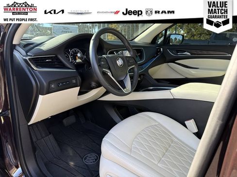 Used 2023 Buick Enclave Avenir w/ Avenir Technology Package AWD/4WD image 11