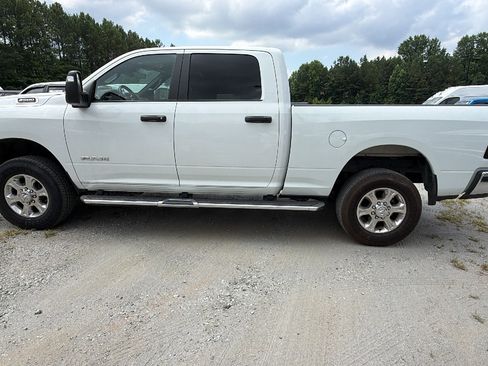 Used 2025 RAM 2500 Big Horn AWD/4WD image 11