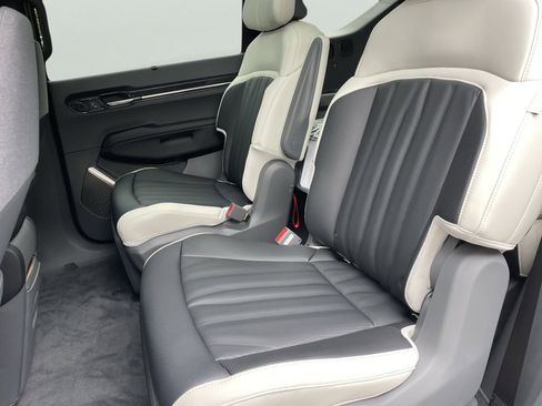 New 2026 Kia EV9 GT-Line image 16