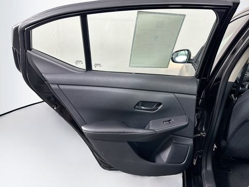 Used 2024 Nissan Sentra SV FWD image 25