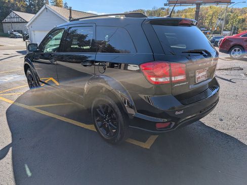 Used 2019 Dodge Journey SE w/ Premium Group image 5