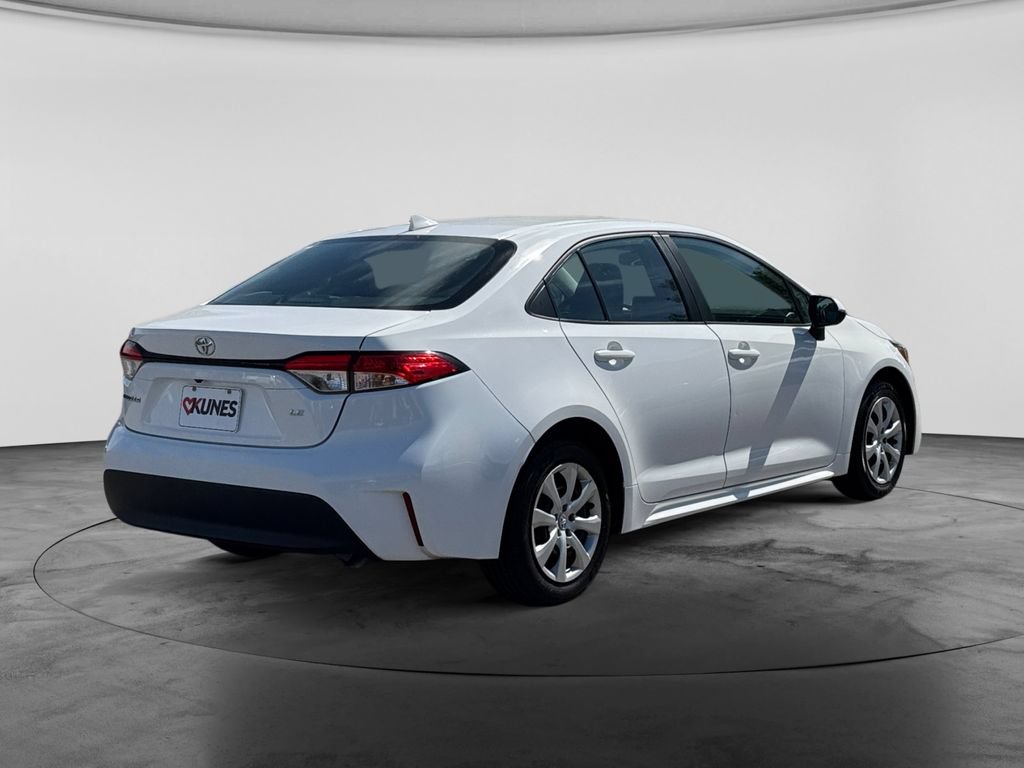 Used 2024 Toyota Corolla LE FWD image 8