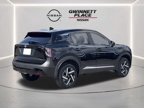 New 2026 Nissan Kicks SV w/ Charging Package FWD image 4