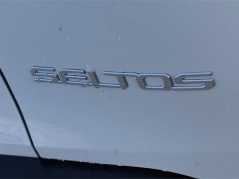 New 2026 Kia Seltos S image 15