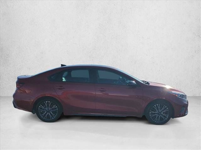 Used 2024 Kia Forte GT-Line w/ GT-Line Premium Package FWD image 4