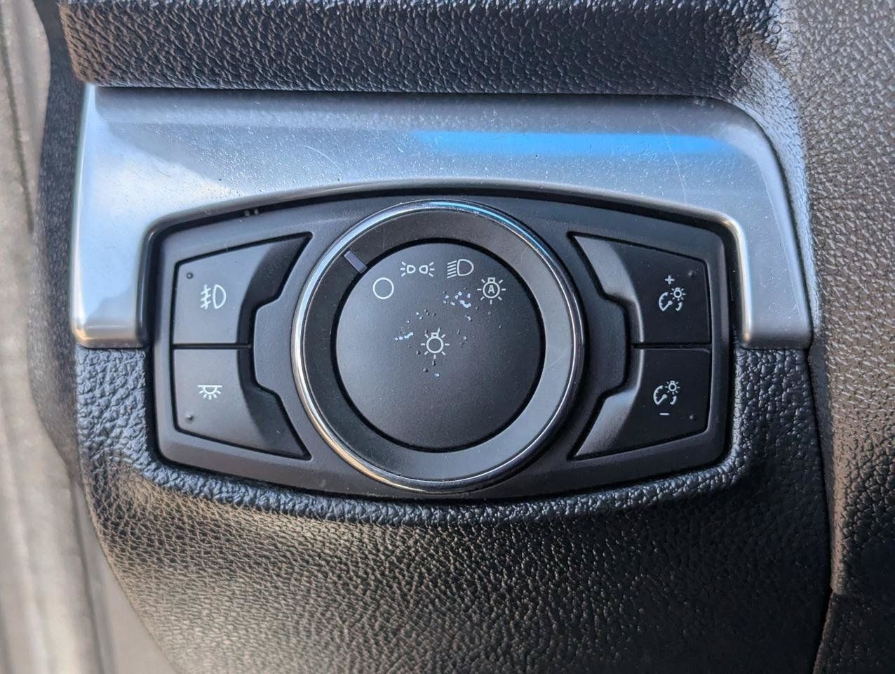 Used 2016 Ford Explorer Limited AWD/4WD image 17