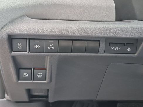Used 2023 Toyota Sienna XSE w/ XSE Plus Package AWD/4WD image 26