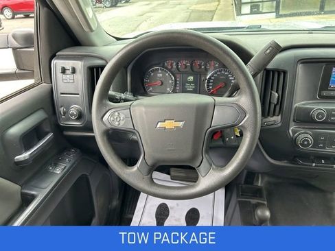 Used 2015 Chevrolet Silverado 2500 W/T w/ WT Convenience Package AWD/4WD image 2
