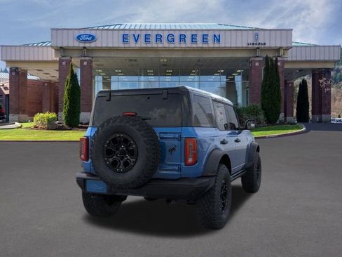 New 2025 Ford Bronco Badlands image 8