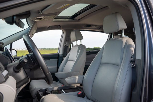 Used 2023 Honda Odyssey EX-L image 13