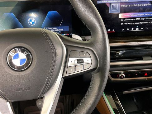 Certified 2025 BMW X5 xDrive40i w/ Premium Package AWD/4WD image 17