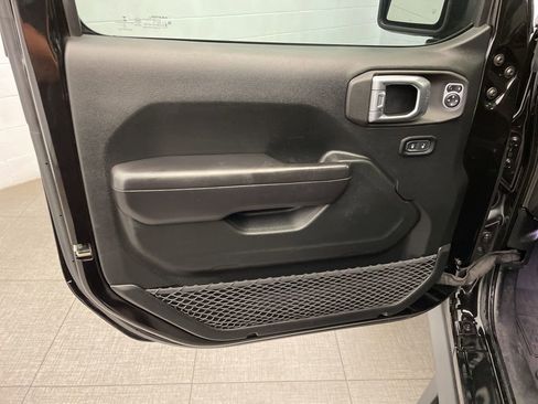 Used 2020 Jeep Gladiator Rubicon image 22