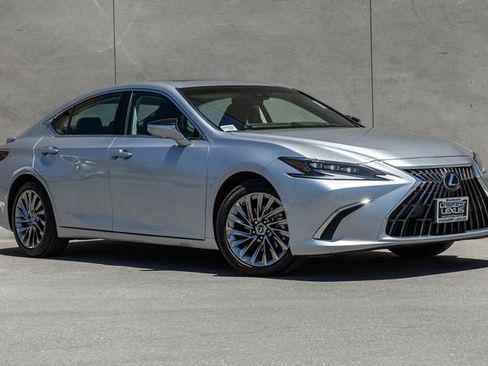 Used 2025 Lexus ES 300h w/ Accessory Package (Z2) FWD image 20