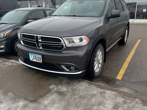 Used 2019 Dodge Durango SXT image 4