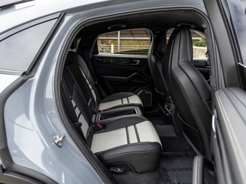Certified 2023 Porsche Cayenne Turbo GT AWD/4WD image 56