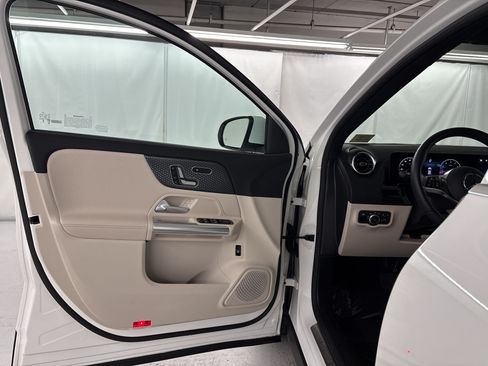 Certified 2026 Mercedes-Benz GLA 250 image 29
