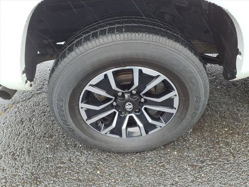 Certified 2023 Toyota Tacoma TRD Sport image 4