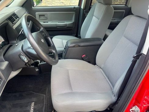 Used 2010 Dodge Dakota Big Horn RWD image 5