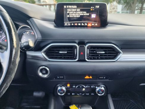 Used 2018 MAZDA CX-5 Touring w/ Preferred Equipment Package FWD image 32