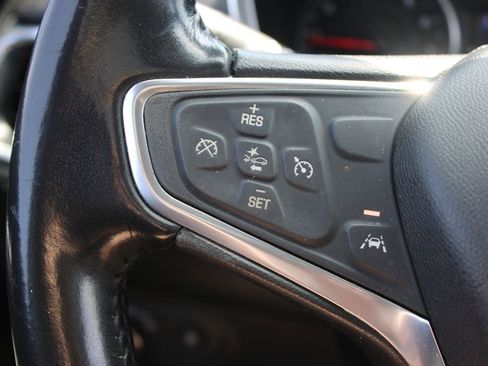 Used 2021 Chevrolet Equinox LT image 21