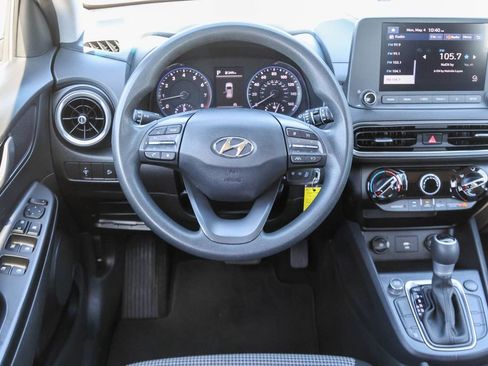 Used 2023 Hyundai Kona SE FWD image 17