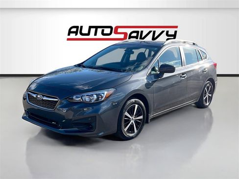 Used 2019 Subaru Impreza 2.0i Premium image 3